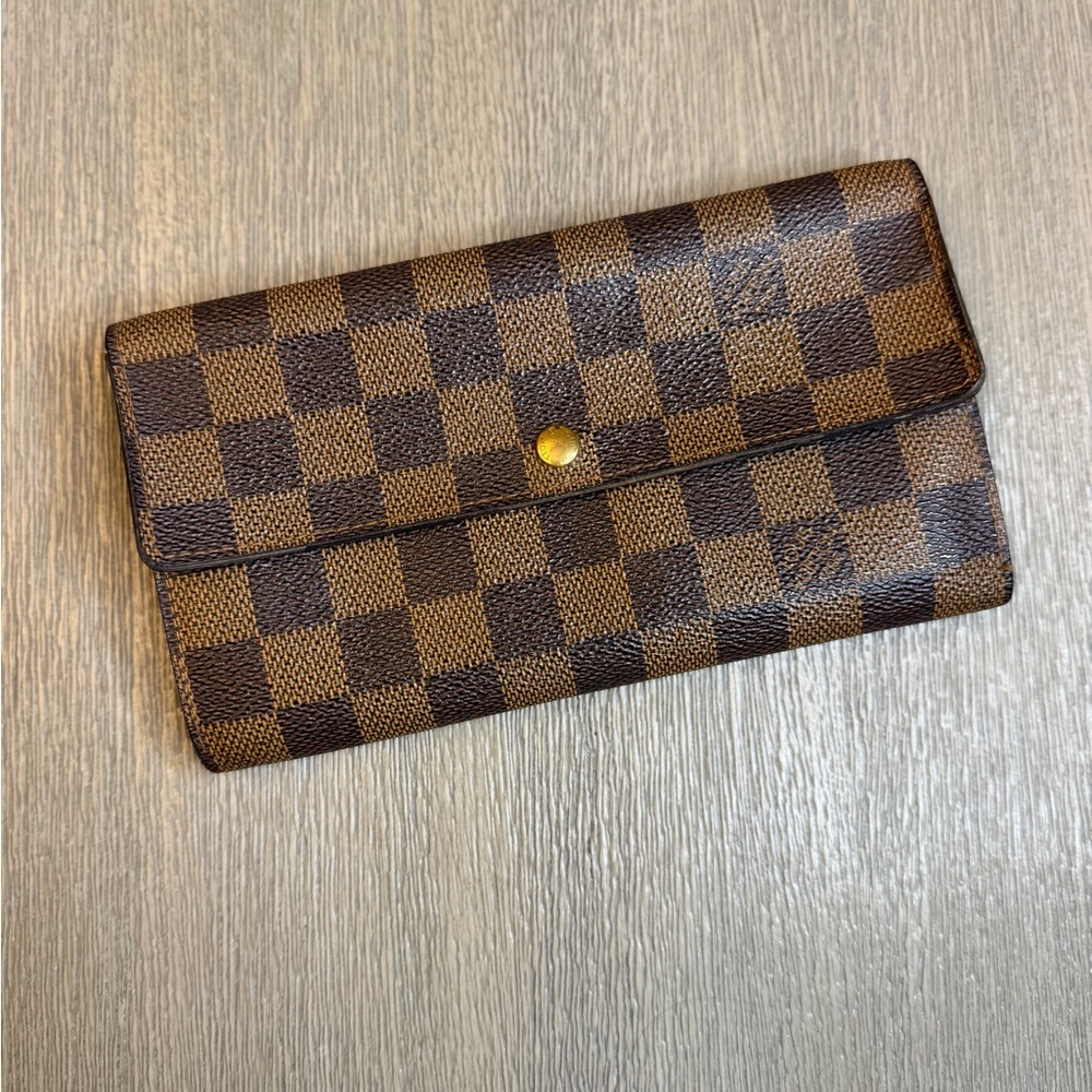 LV Sarah Wallet